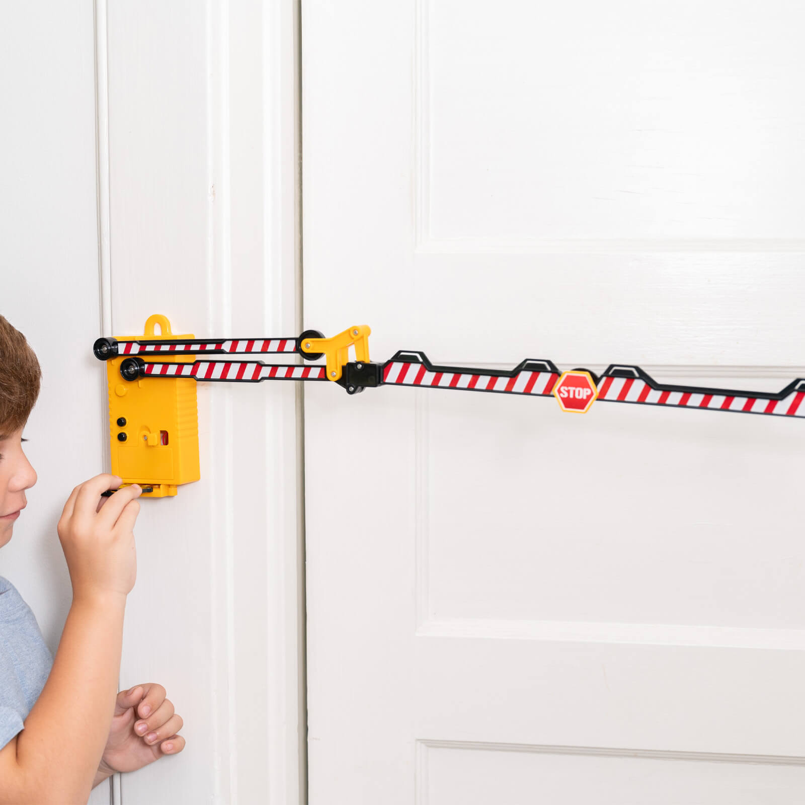 KidzLabs - Motorised Barrier Gate