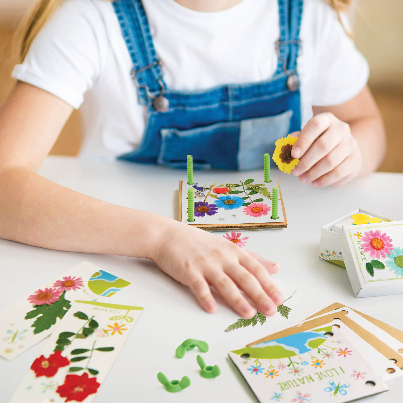 Green Creativity - Pressed Flower Art