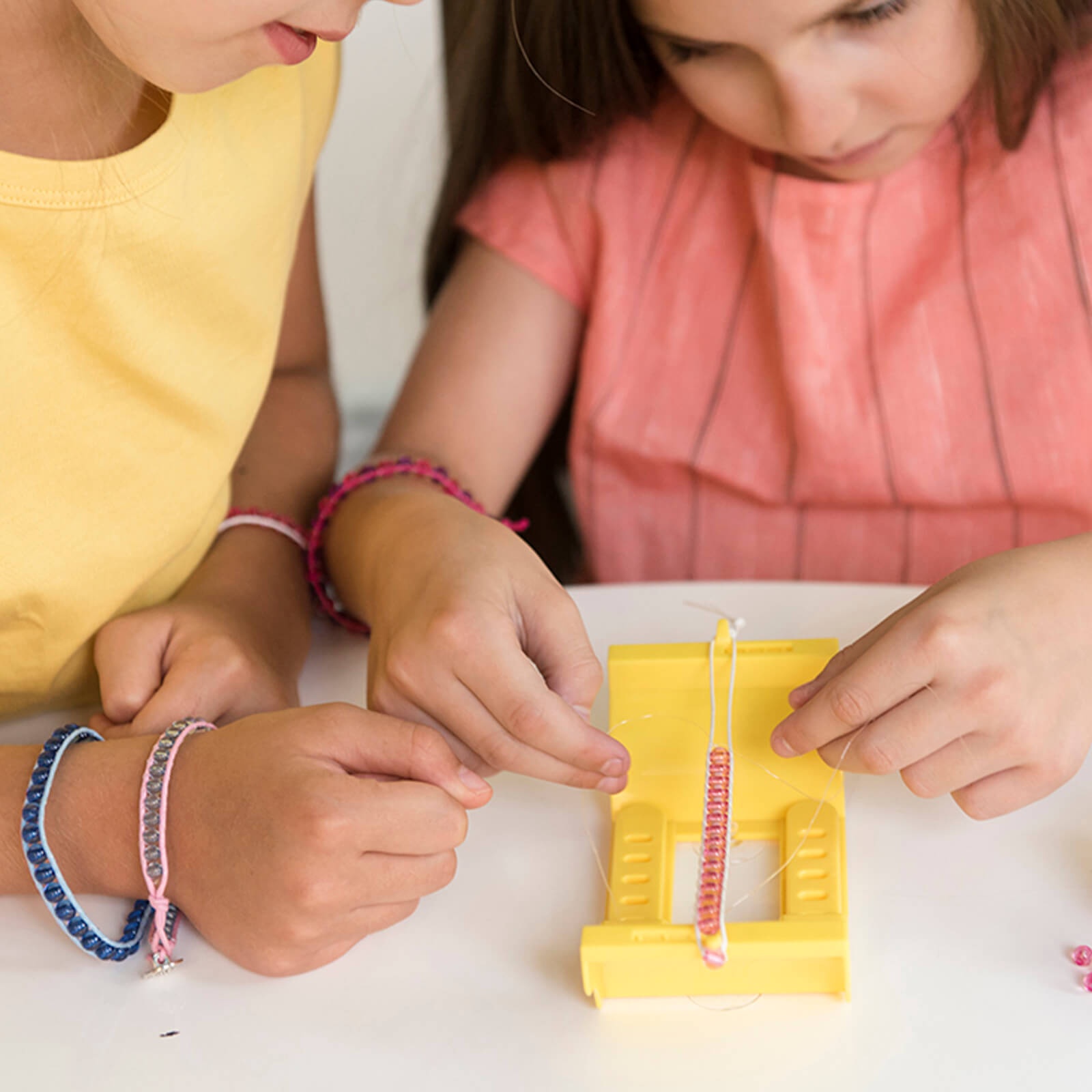 KidzMaker - Charming Beads Bracelets