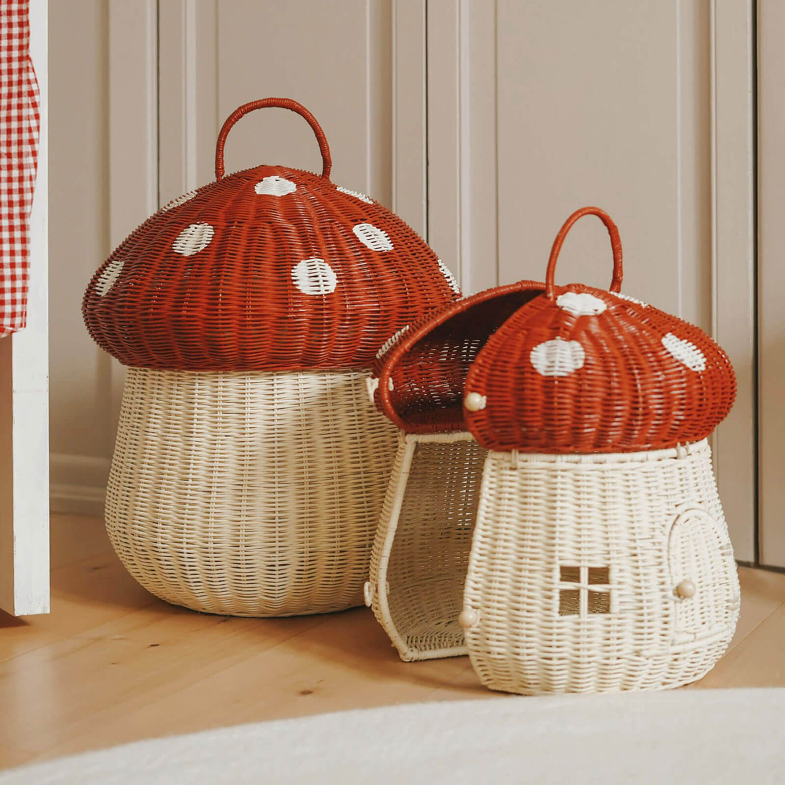 Rattan Mushroom Doll House - Red