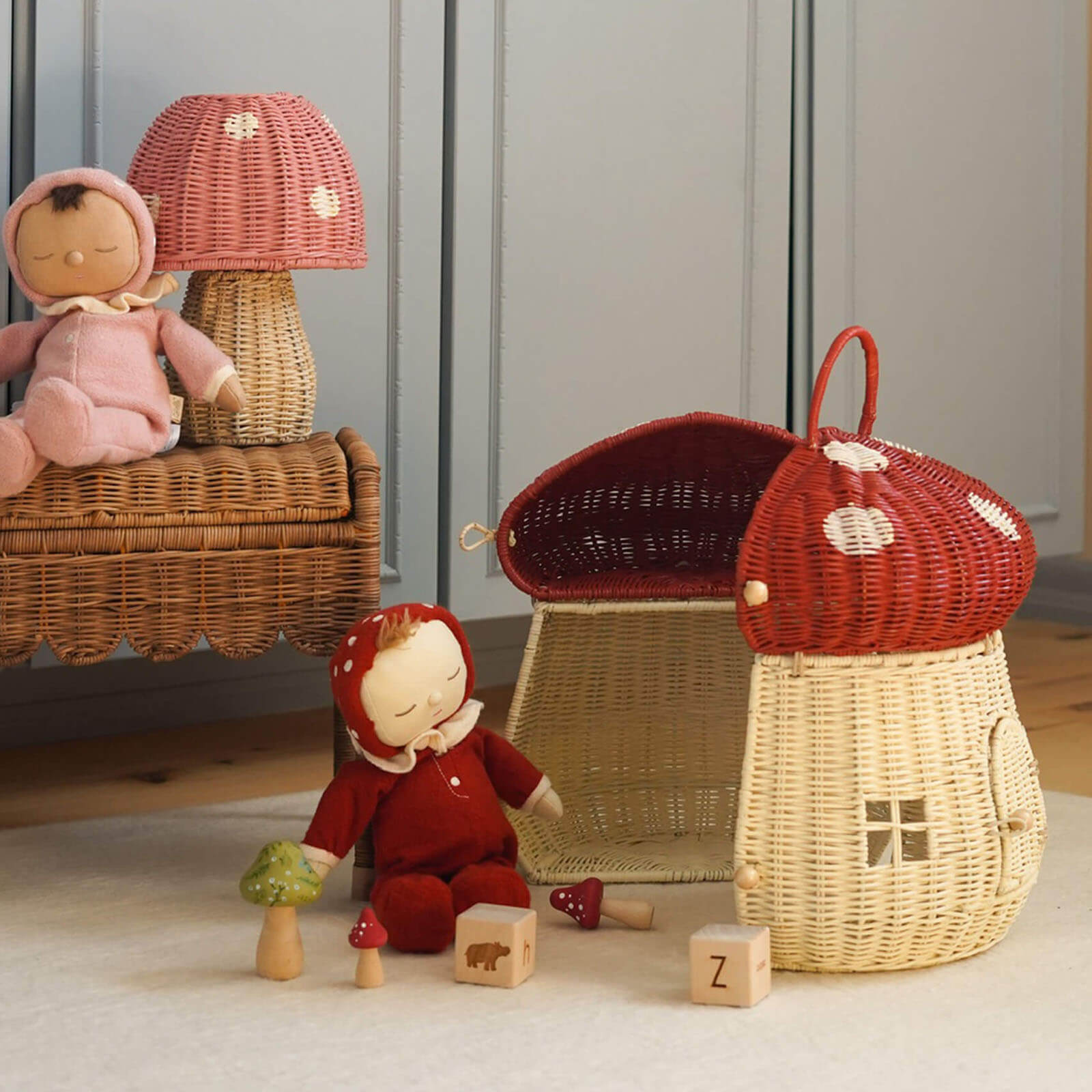 Rattan Mushroom Doll House - Red