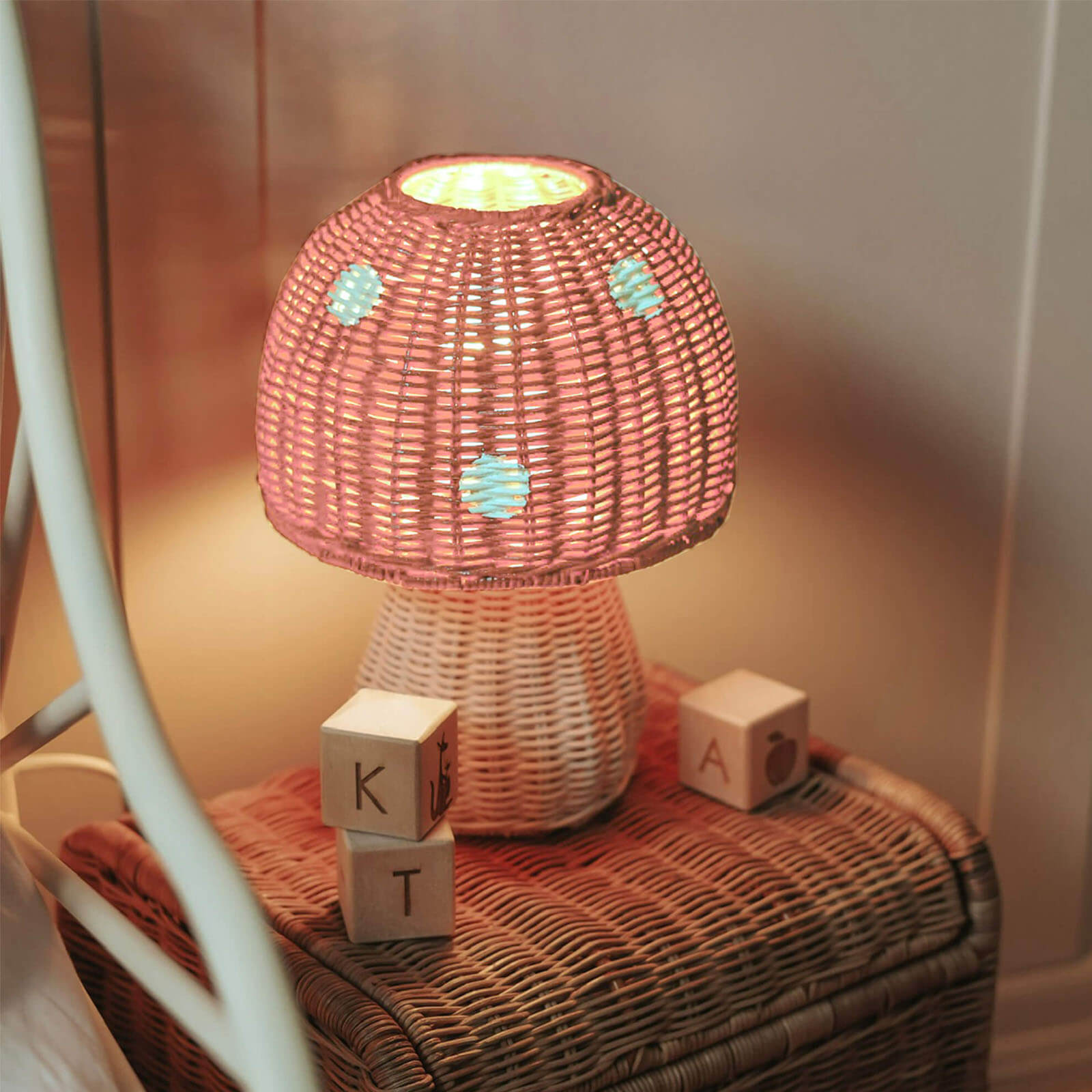 Rattan Toadstool Lamp - Musk