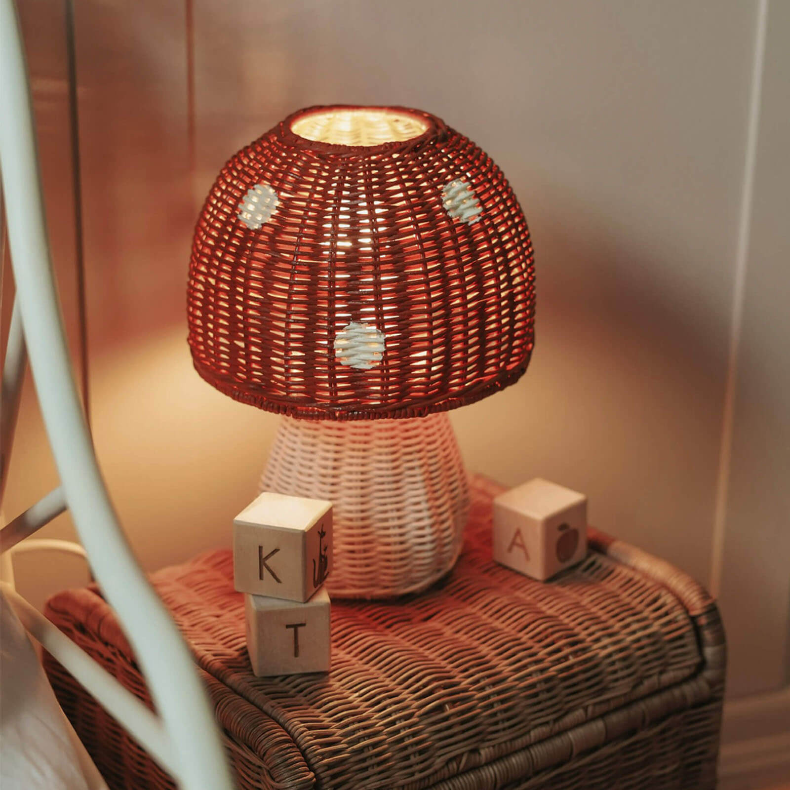 Rattan Toadstool Lamp - Red