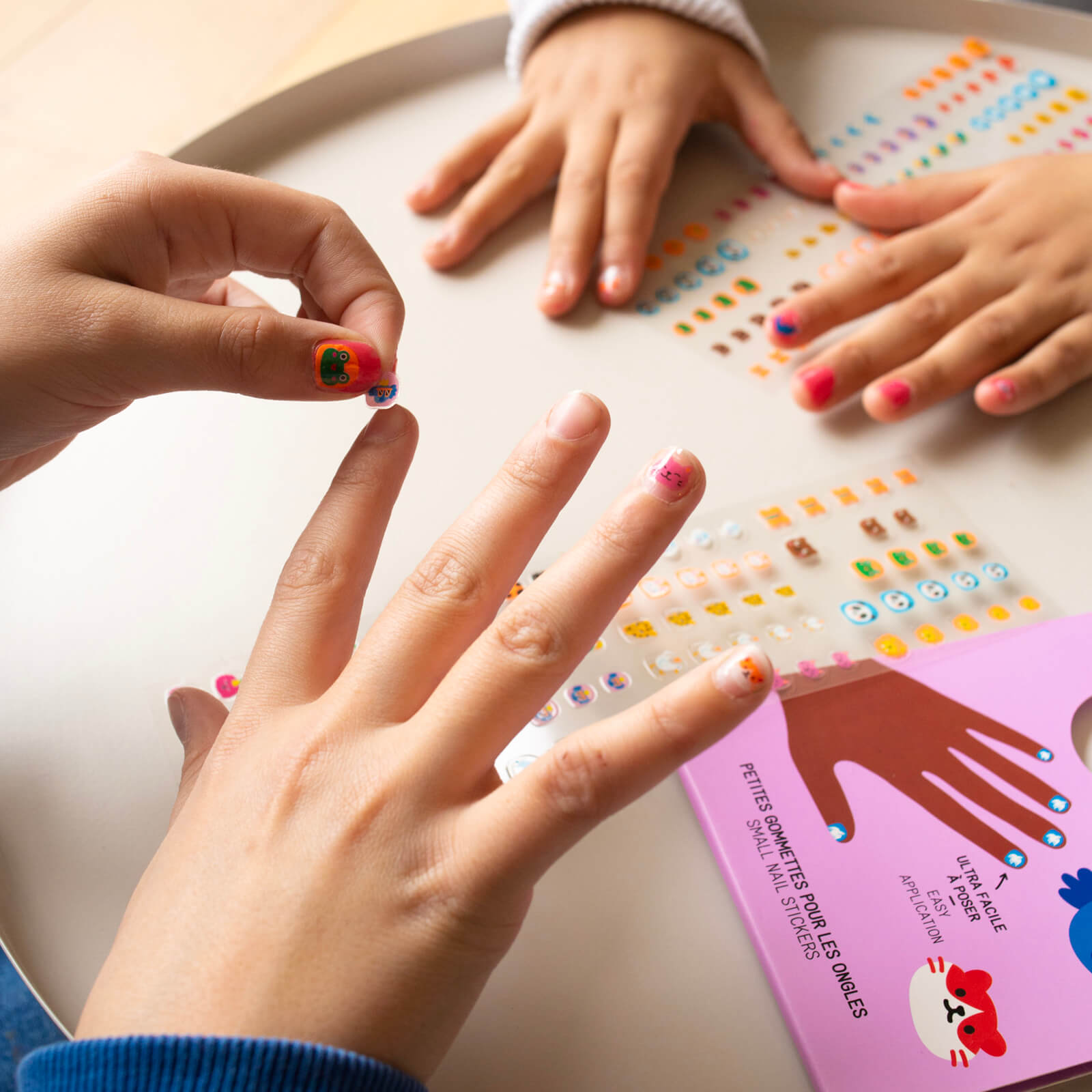 Nail Stickers - Friends