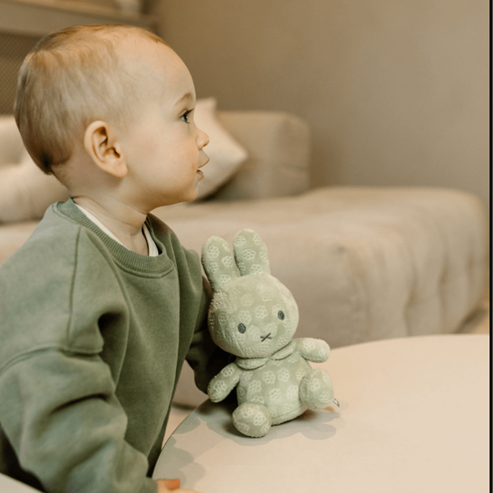 Miffy Cuddle Toy 20cm - Green Flower