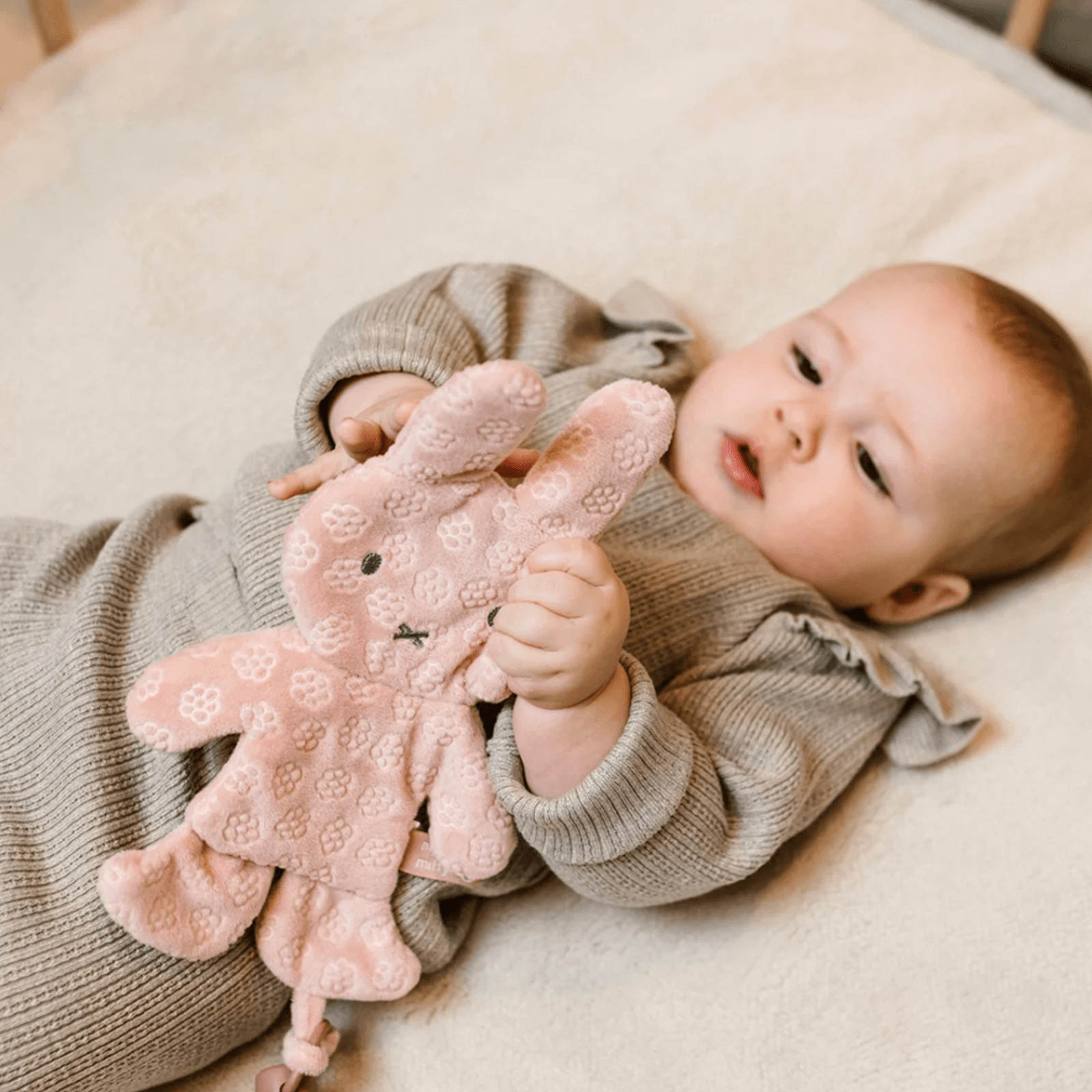 Miffy Dummy Cloth - Pink Flower