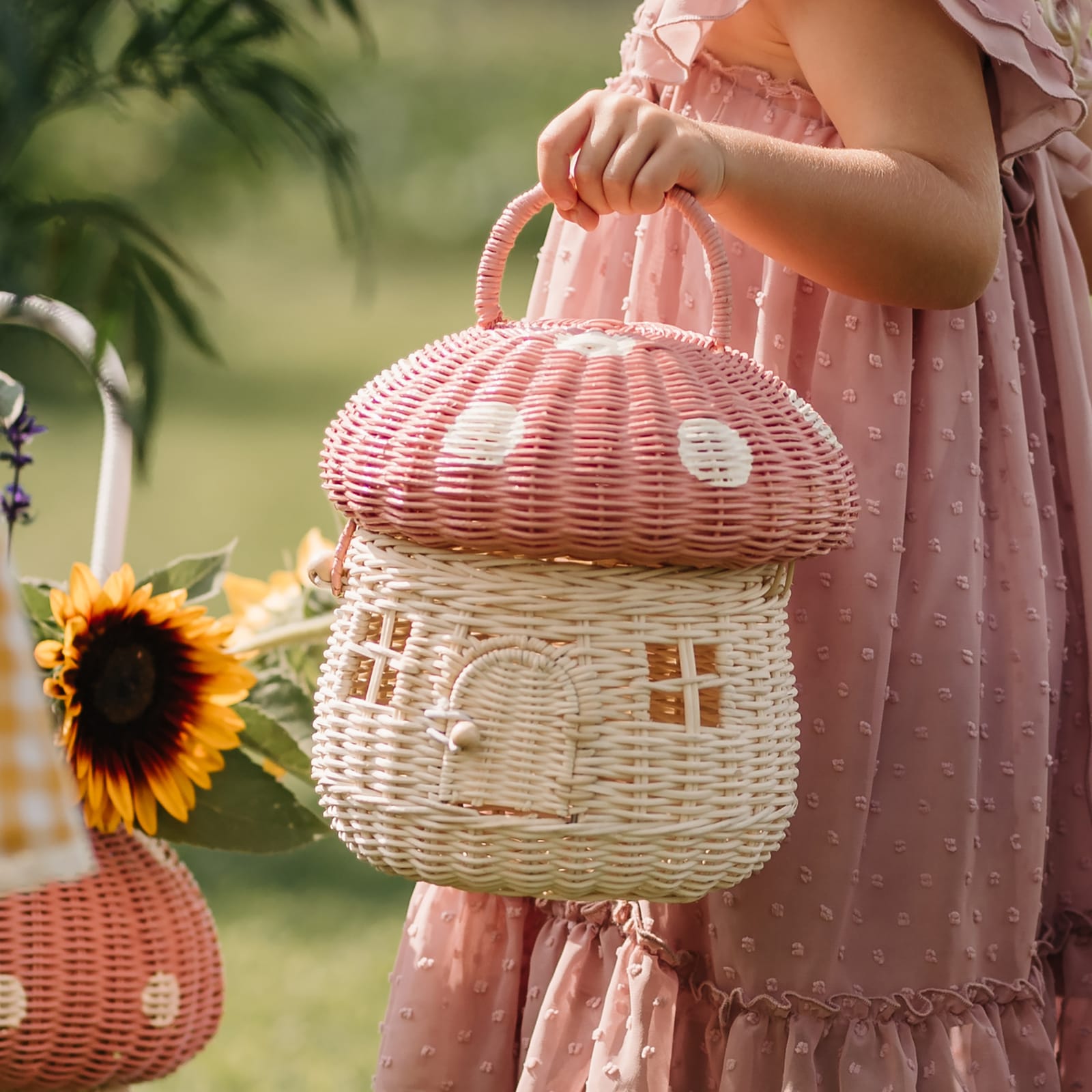 Rattan Mushroom Basket - Musk