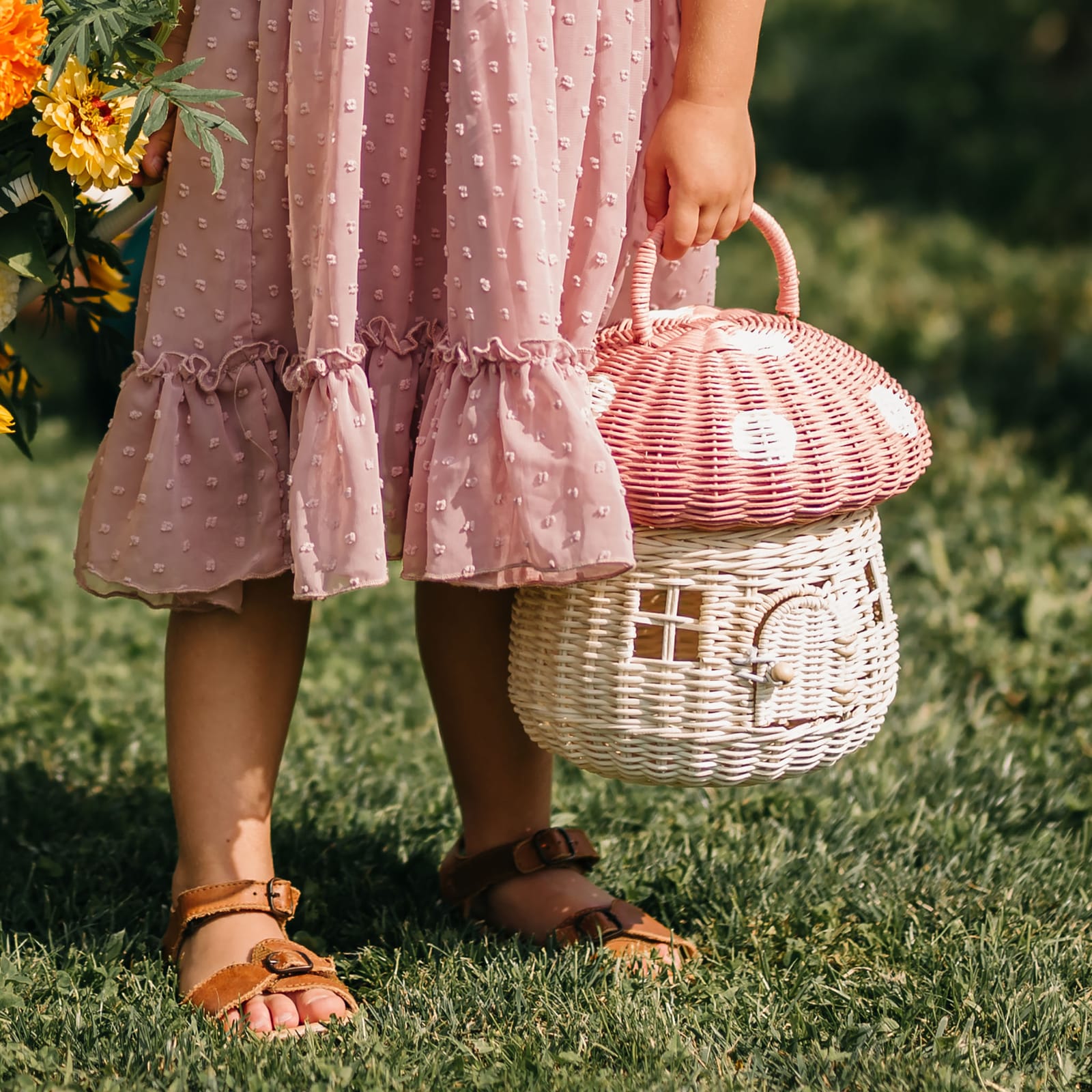 Rattan Mushroom Basket - Musk