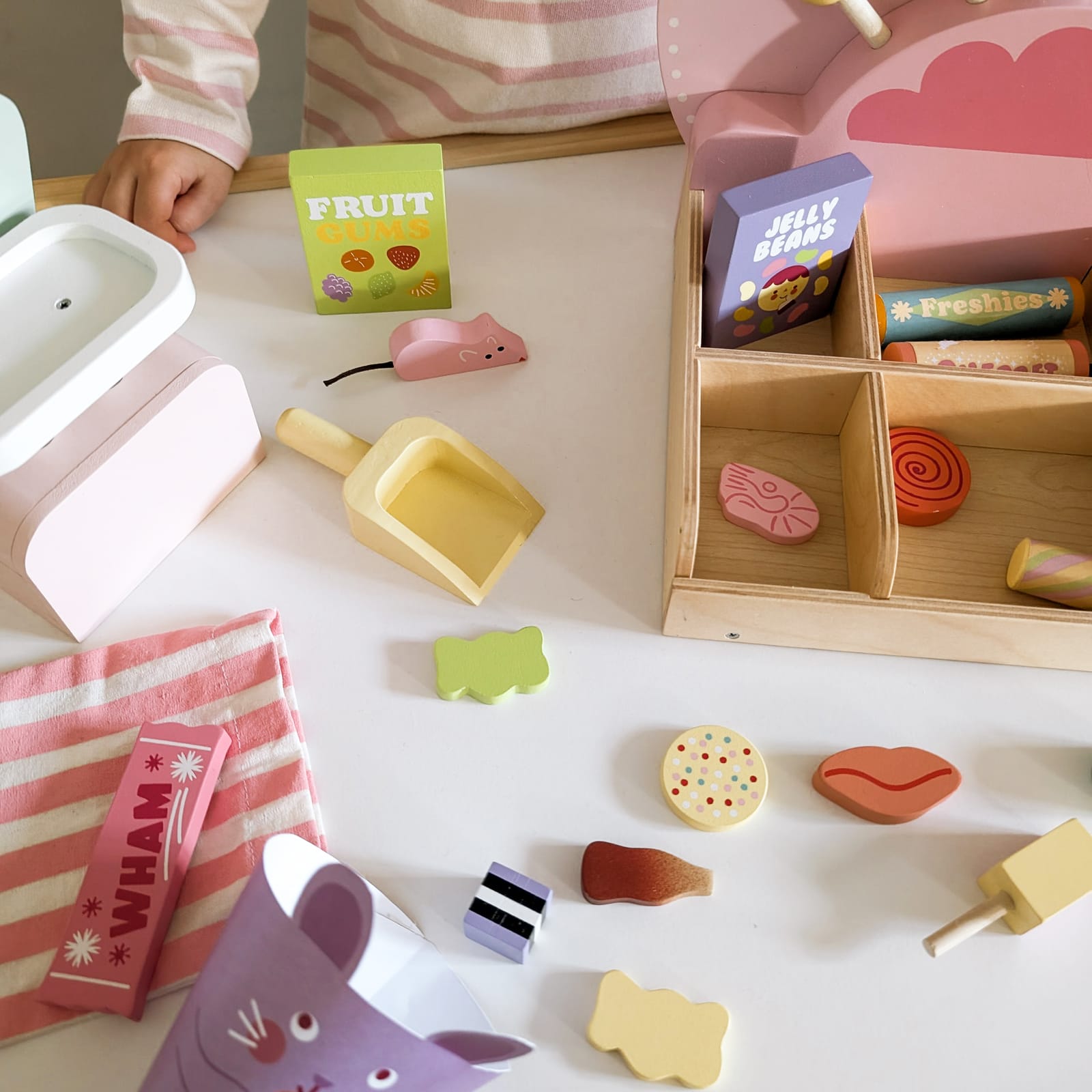 Sweetie Pic n Mix Play Shop