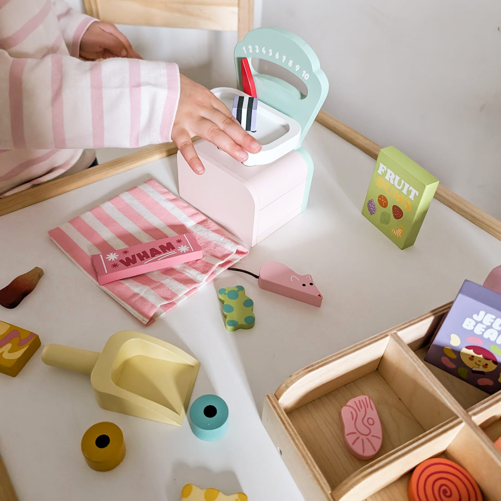 Sweetie Pic n Mix Play Shop