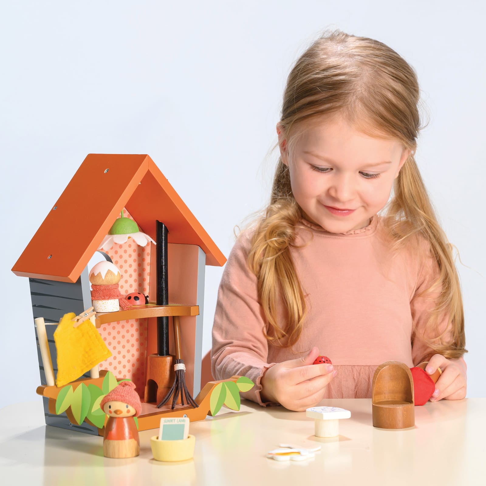 Robins Nest Box Play Set