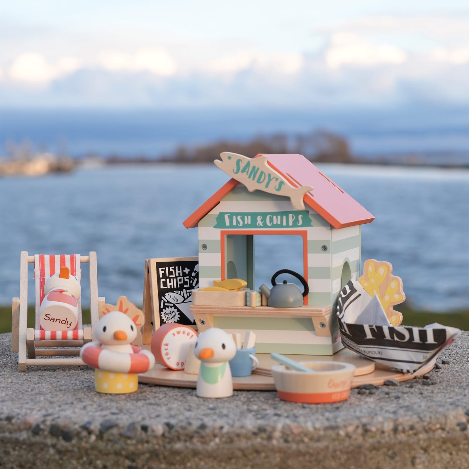 Sandys Beach Hut Play Set