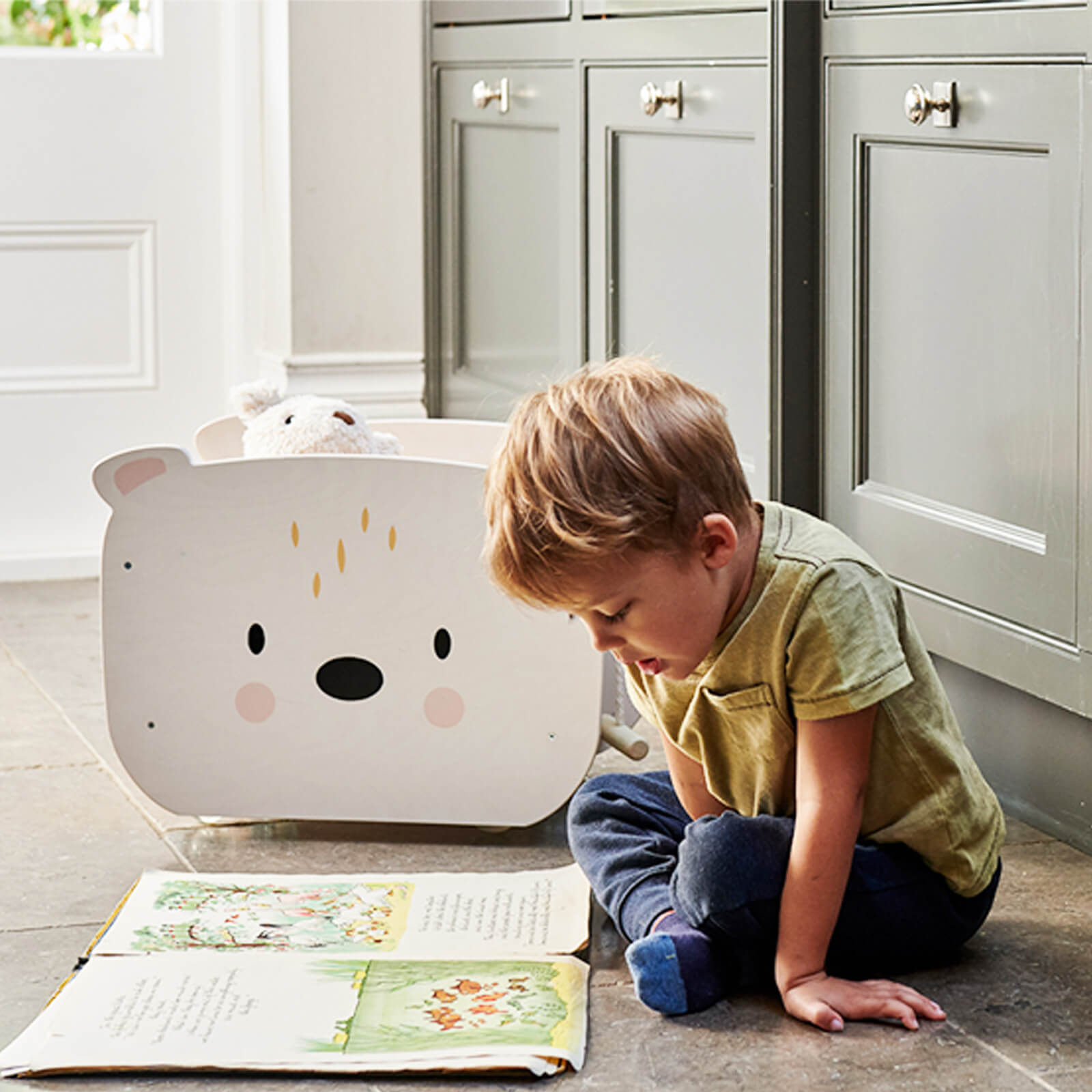 Pull Along Bear Cart