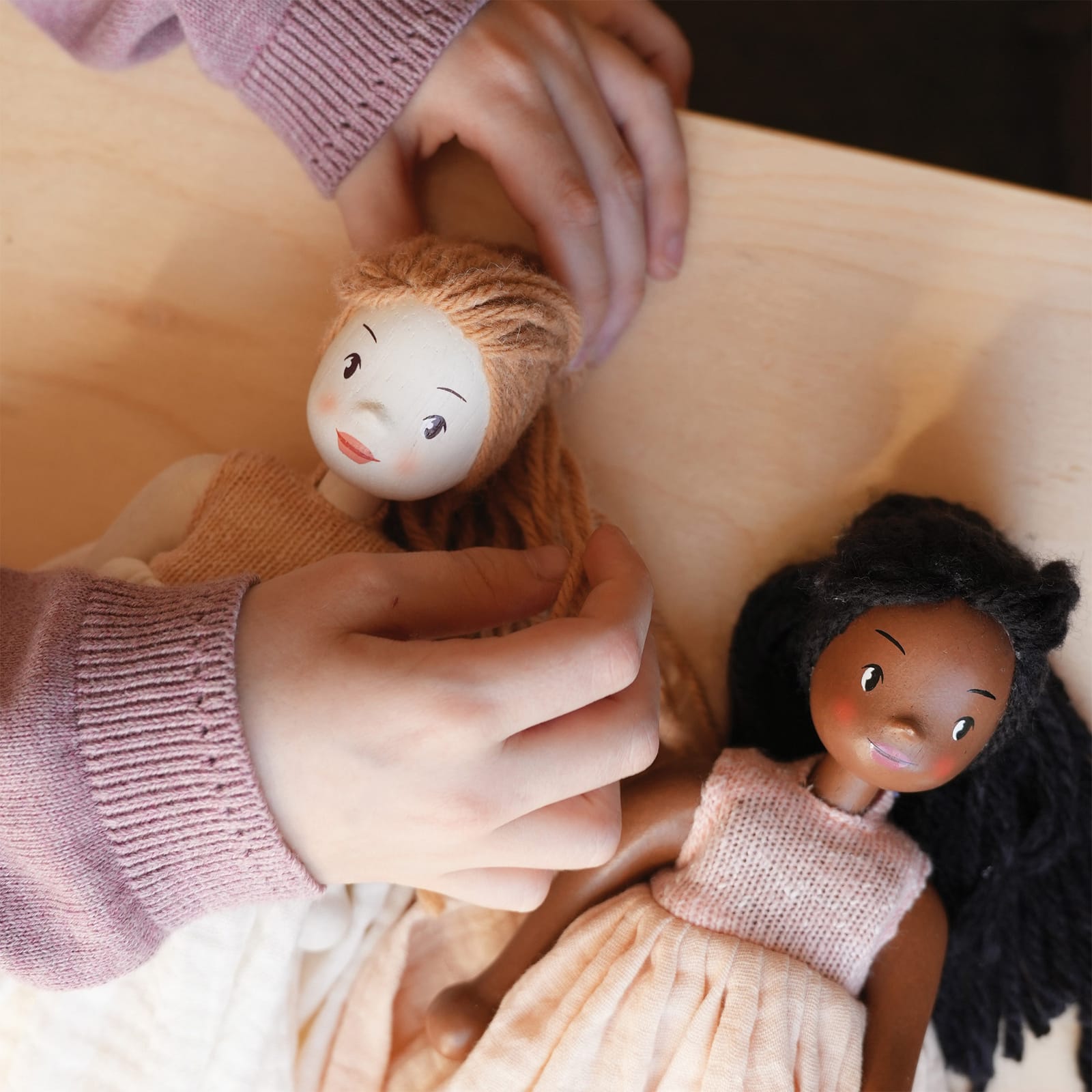 Wooden Doll - Ferne