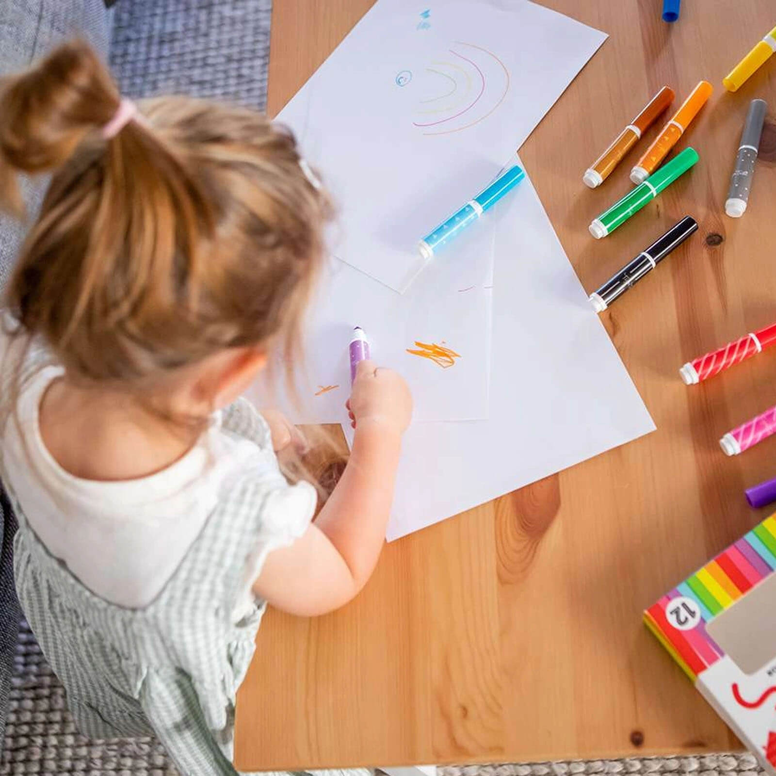 12 Coloured Junior Markers