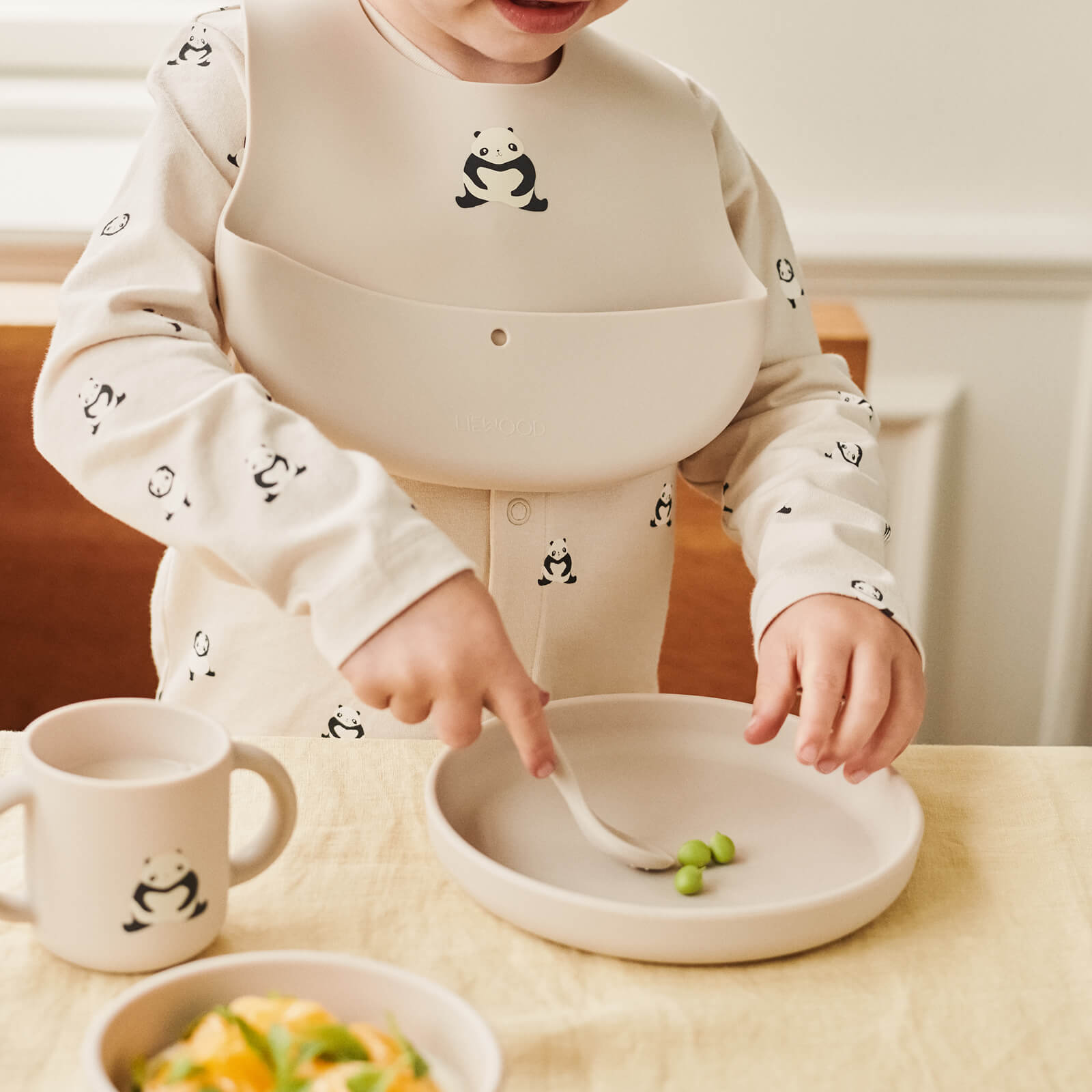 Vivi Printed Tableware Set - Panda Sandy
