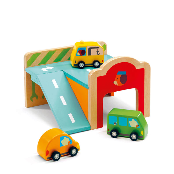 Mini Garage and 3 Wooden Cars