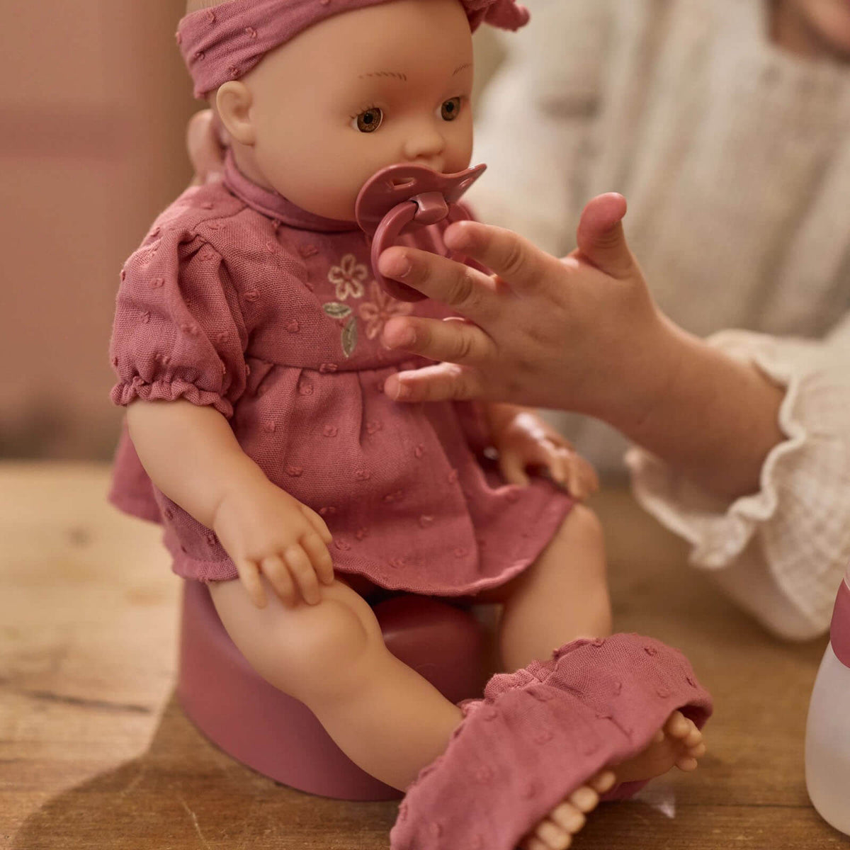 Drink and Wet Doll - Livia