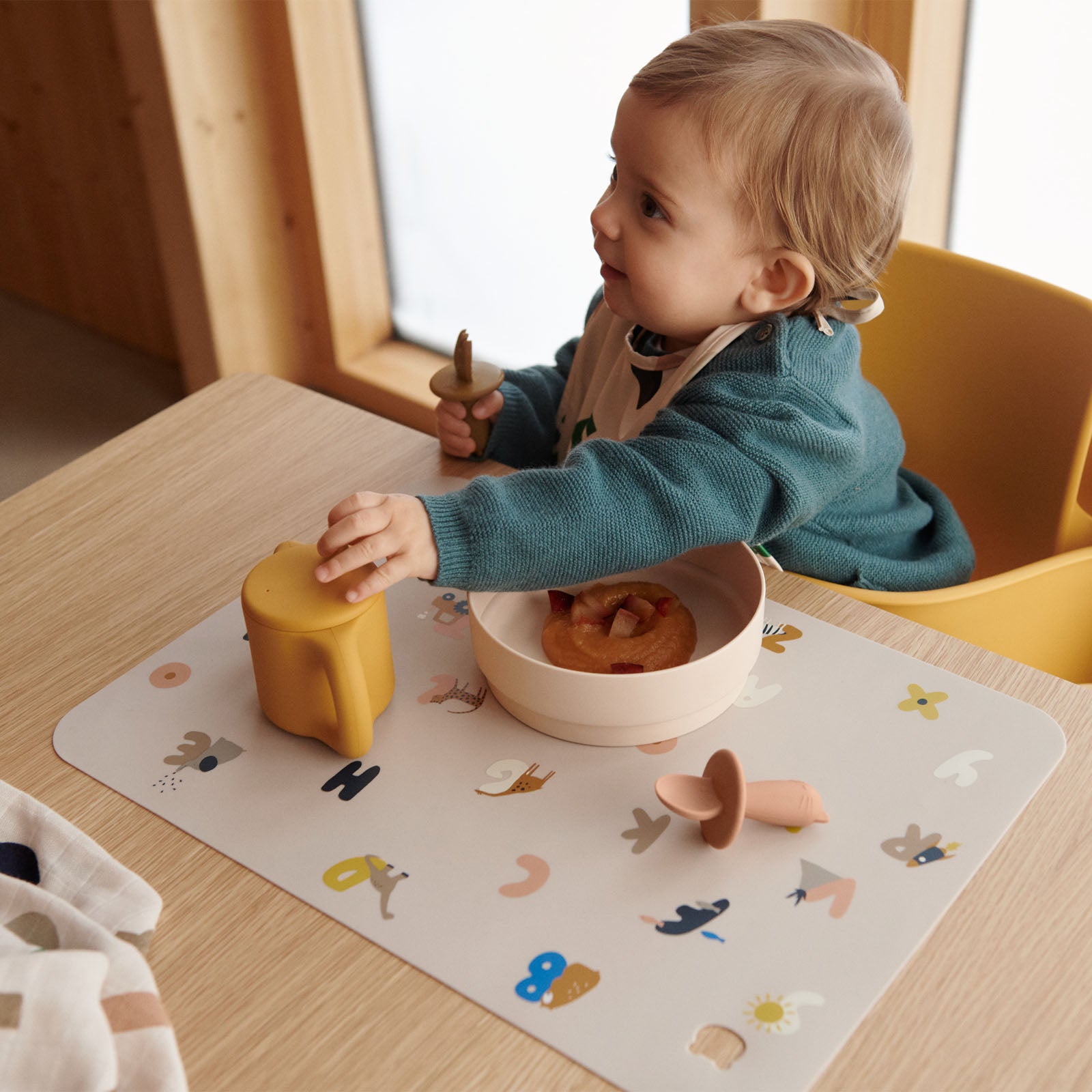 Jude Printed Placemat Alphabet / Sandy