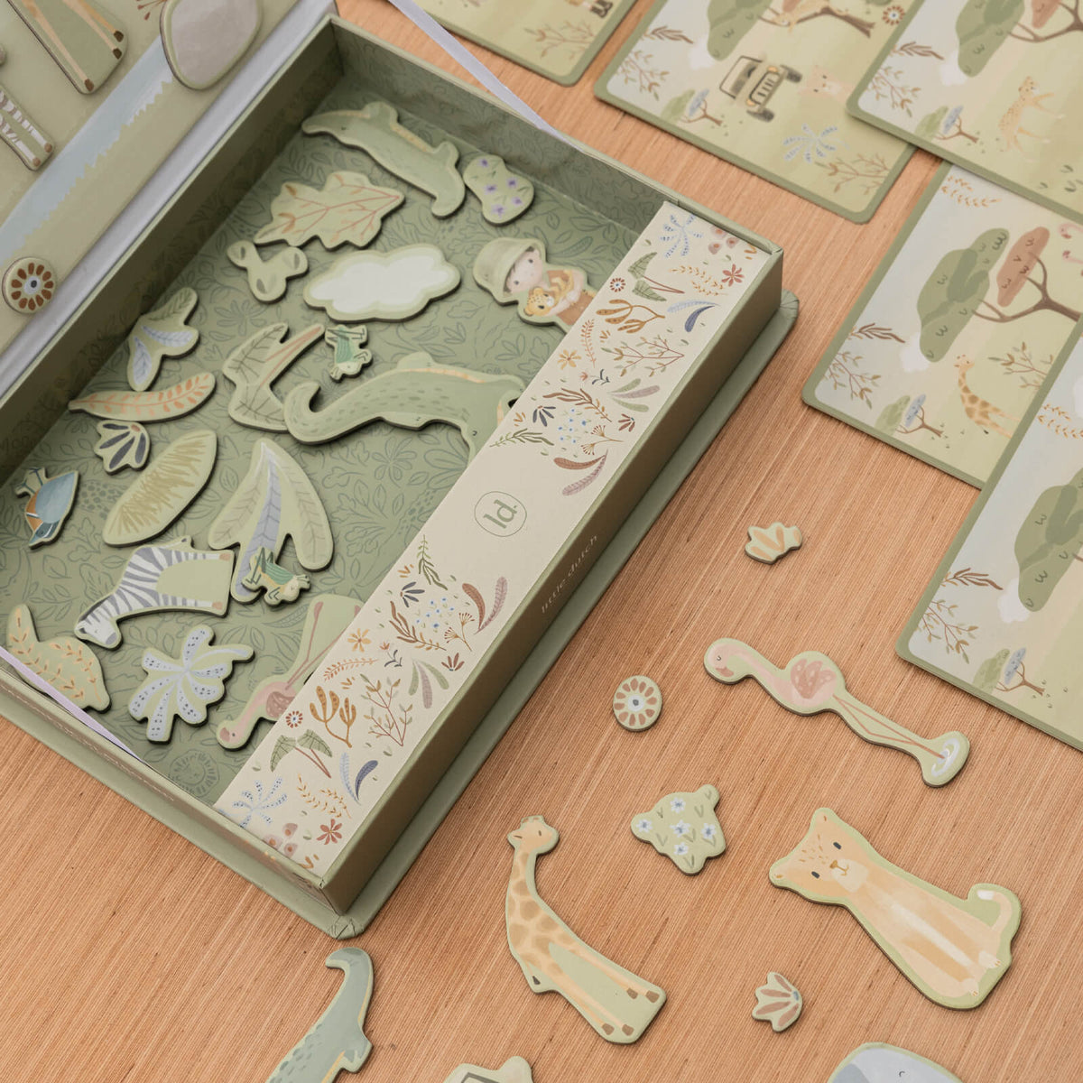 Magnetic Play Board - Safari Friends