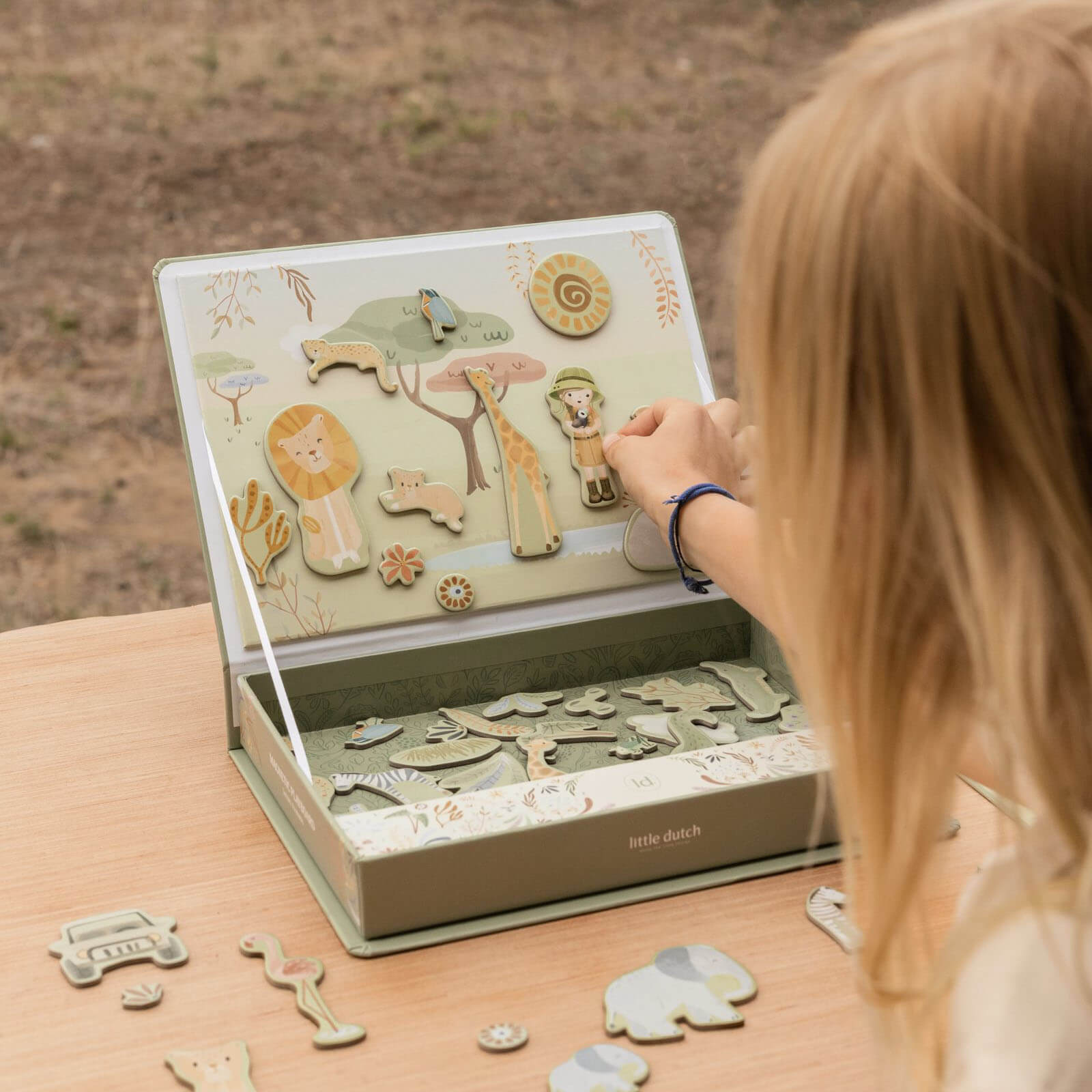 Magnetic Play Board - Safari Friends