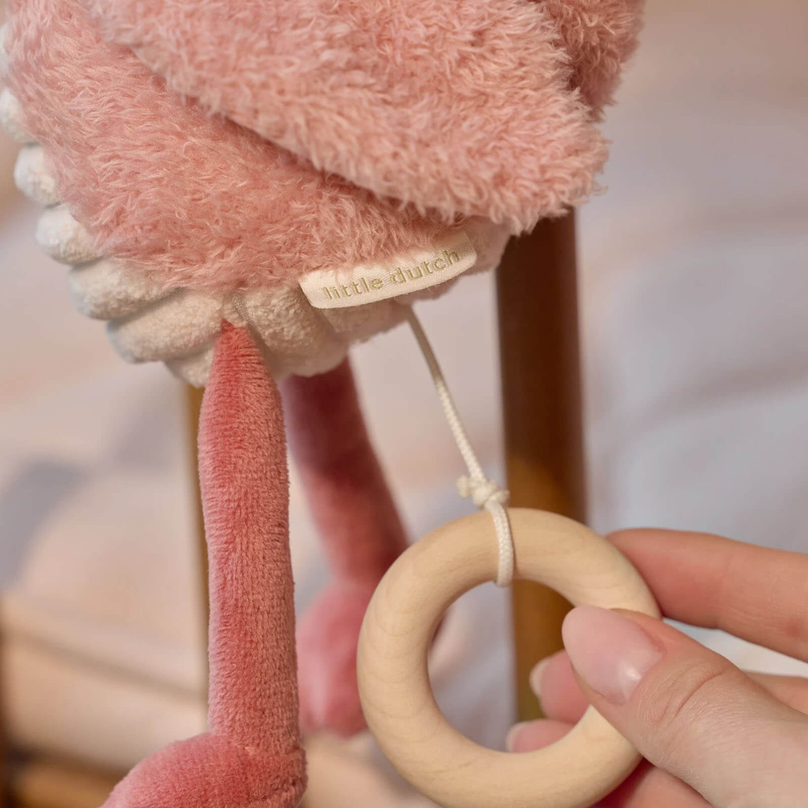 Soft Musical Pull - Flamingo