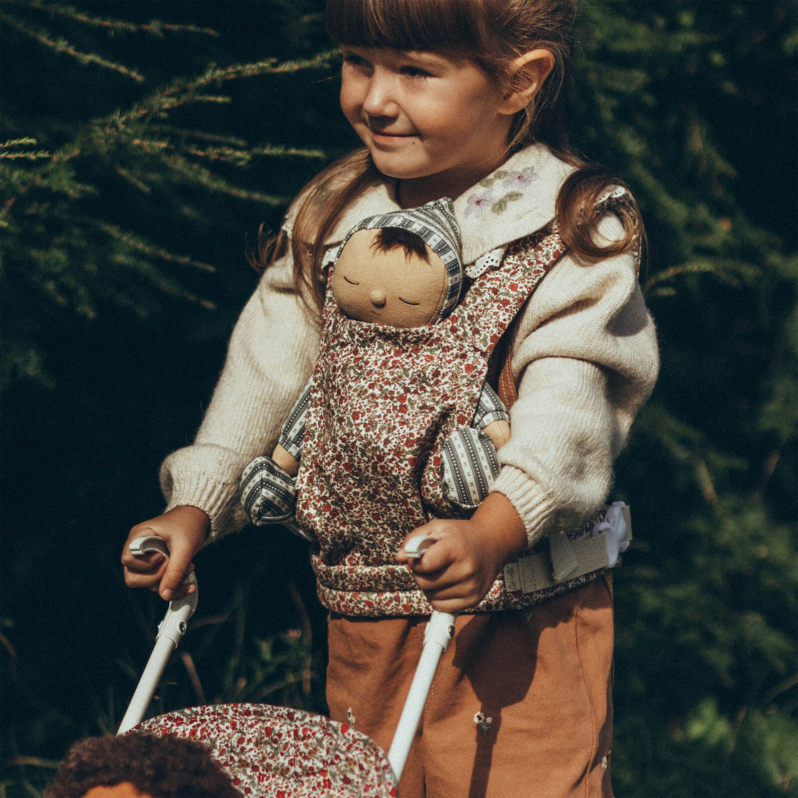 Dinkum Doll Carrier - Petal Garland