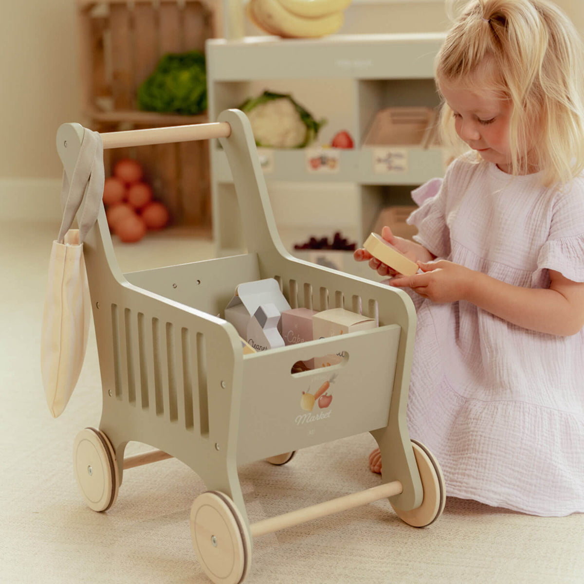 Wooden Shopping Cart - 13 Pieces