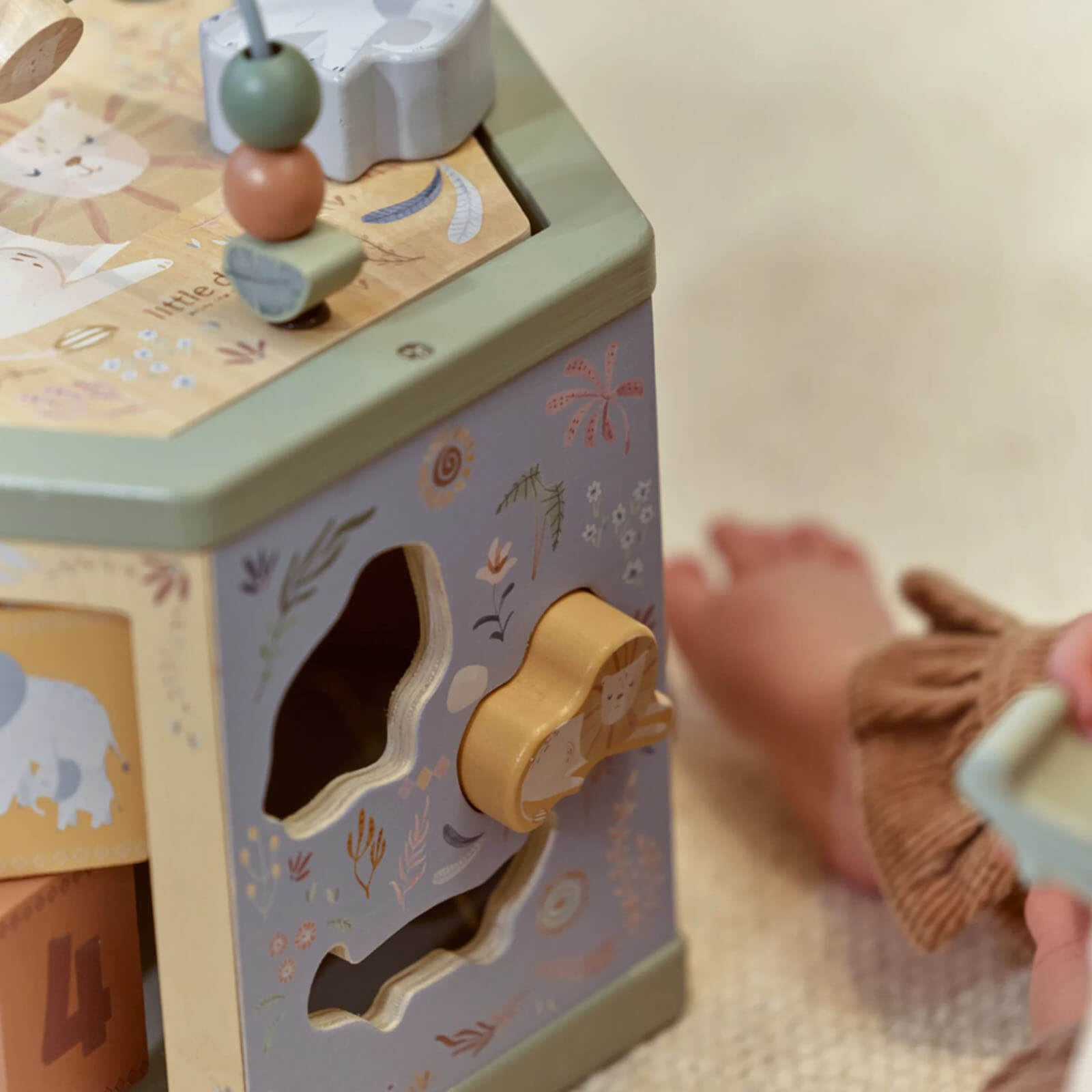 Wooden Activity Hexagon - Safari Friends