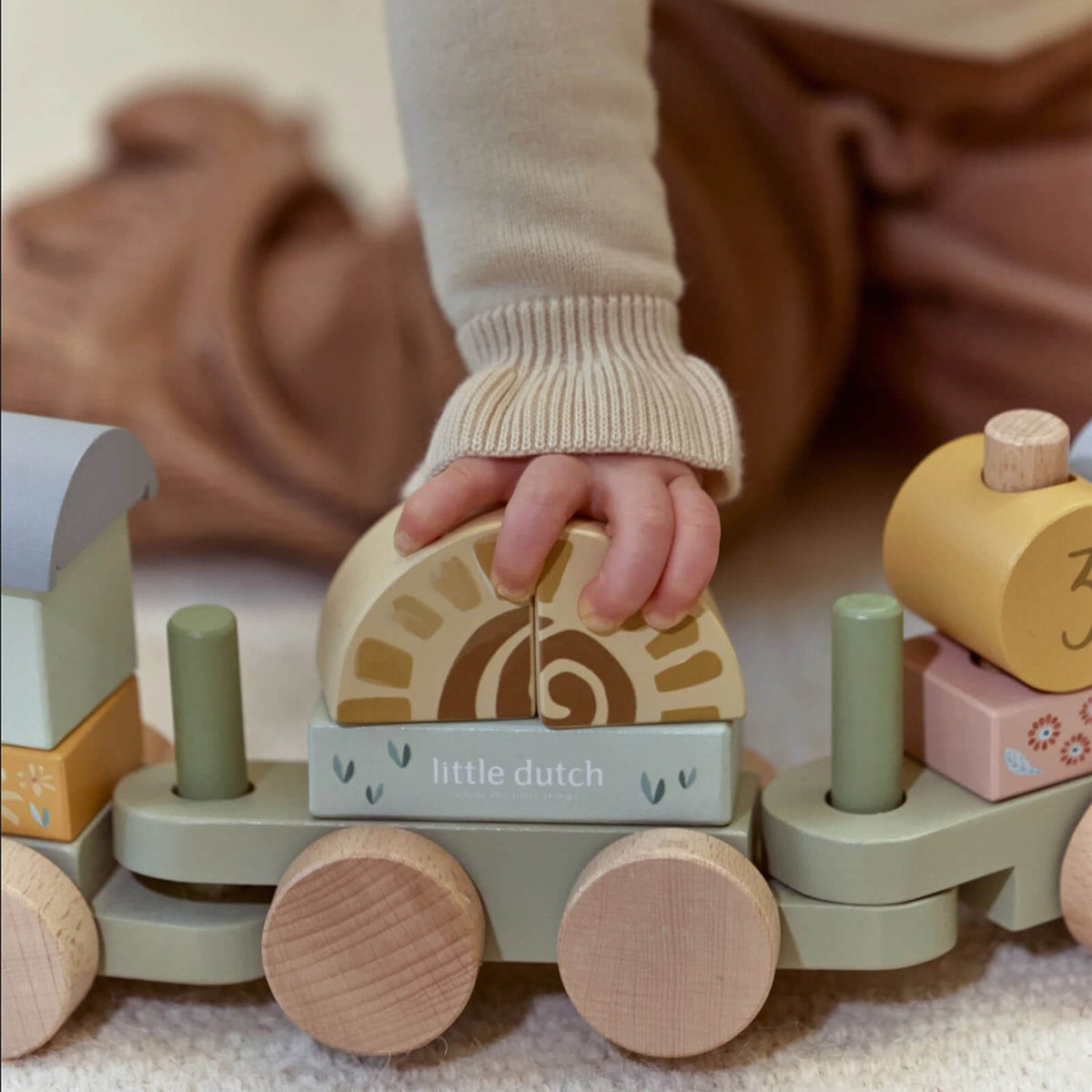 Stacking Train - Safari Friends