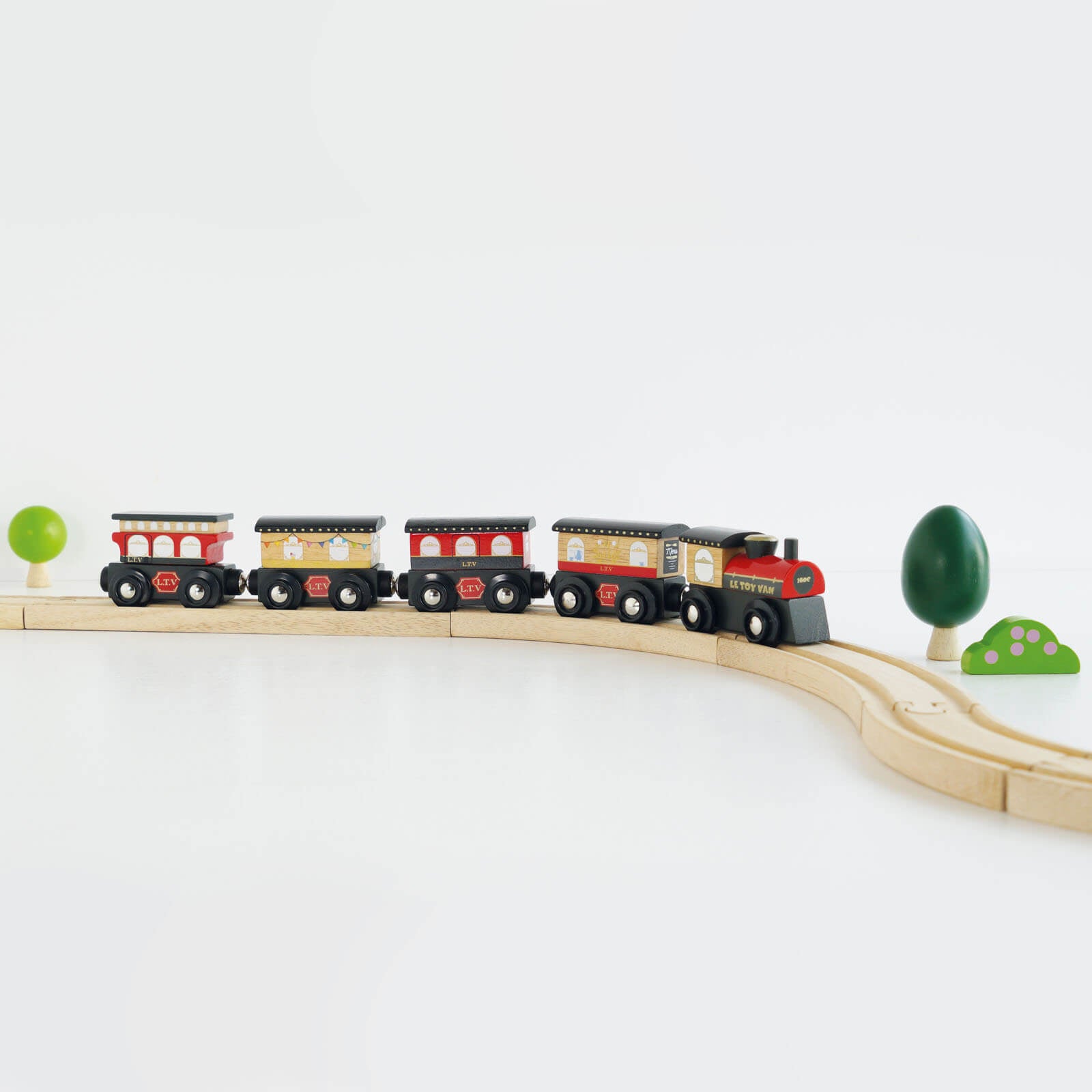 Le Toy Van Royal Express Train Set