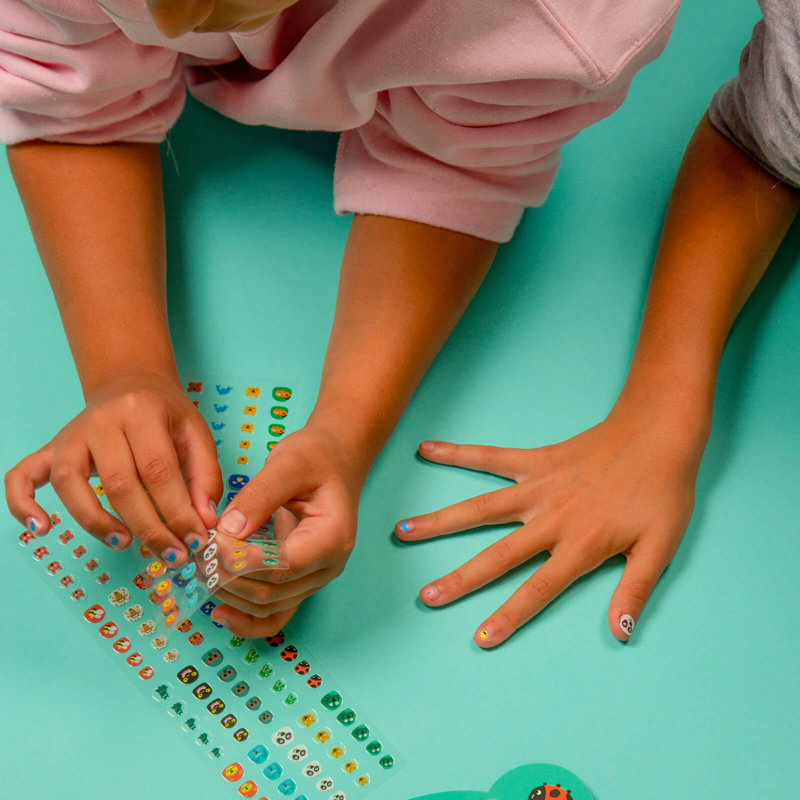 OMY Nail Stickers Animals Small Kins