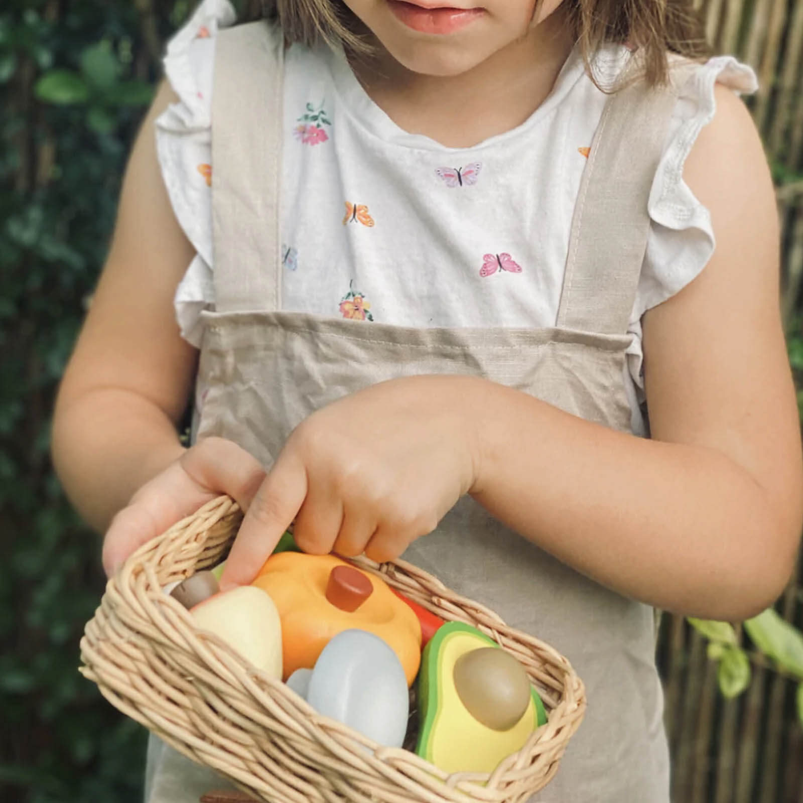 Vegetables and Basket Set