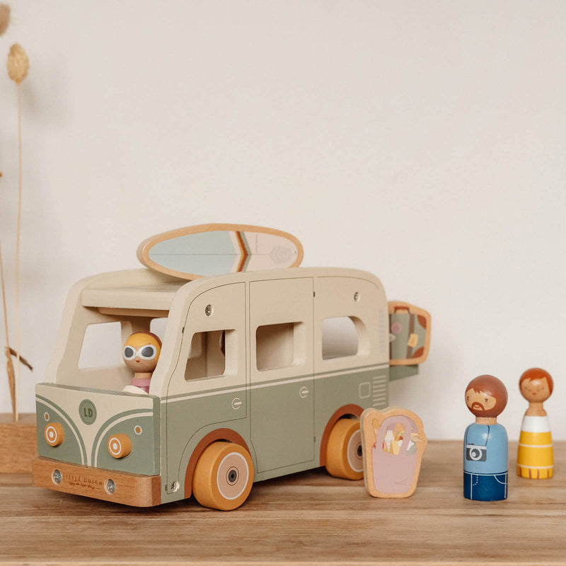 Vintage Vehicle With Wooden Dolls
