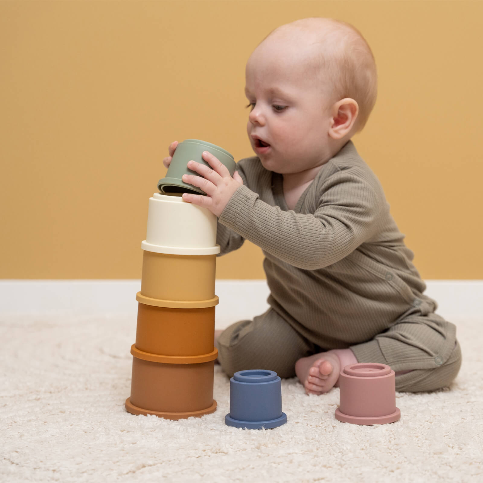 Stacking Cups - Vintage